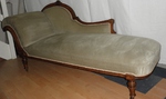 Victorian Chaise Longue raised on finely turned legs with ceramic castors
