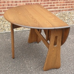 Ercol Windsor Gate Leg Table – Model 1156 – Golden Dawn Finish 