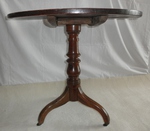 Tripod base of Georgian Circular Mahogany Tilt Top Table 