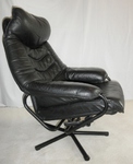 Norwegian Black Leather Recliner from Skoghaug Industries