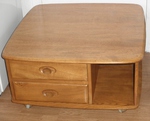 Ercol ‘Pandora’ Coffee Table – Model 735 (Natural finish) 