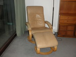 Leather Stressless Swivel Recliner with Ottoman