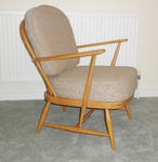 Ercol Easy Chair – Model 334 – Light finish 